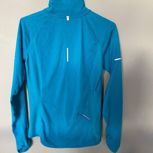 Nike Element Half Zip Sweater - Picture 2 of 3
